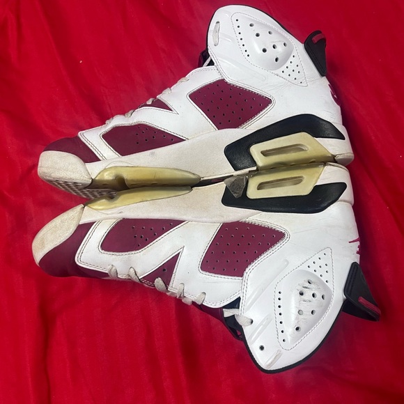 Carmine 6s - Picture 2 of 4